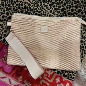 Joy Lab Mesh Clutch
